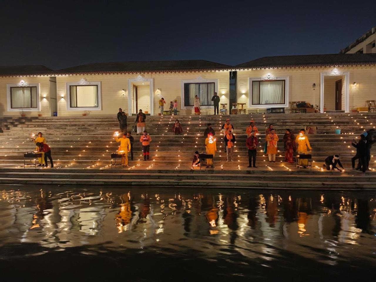 Ayodhya Haat Luxury Cottages ภายนอก รูปภาพ